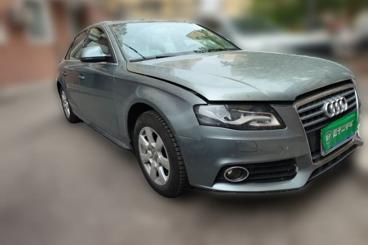 Used Audi A4L 2012 2.0 TFSI automatic Comfort trim level Front Right 45 Deg