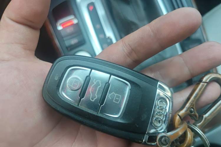 Used Audi A4L 2012 2.0 TFSI Automatic Technology Model Vehicle Key