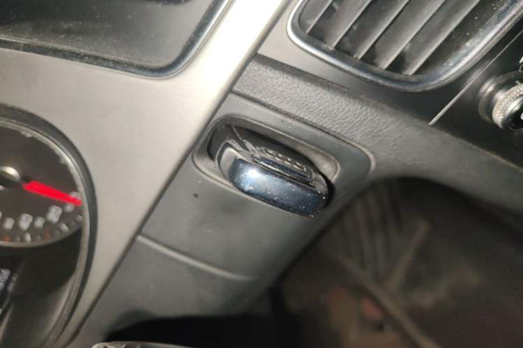 Used Audi A4L 2012 2.0 TFSI Automatic Technology Model Vehicle Key