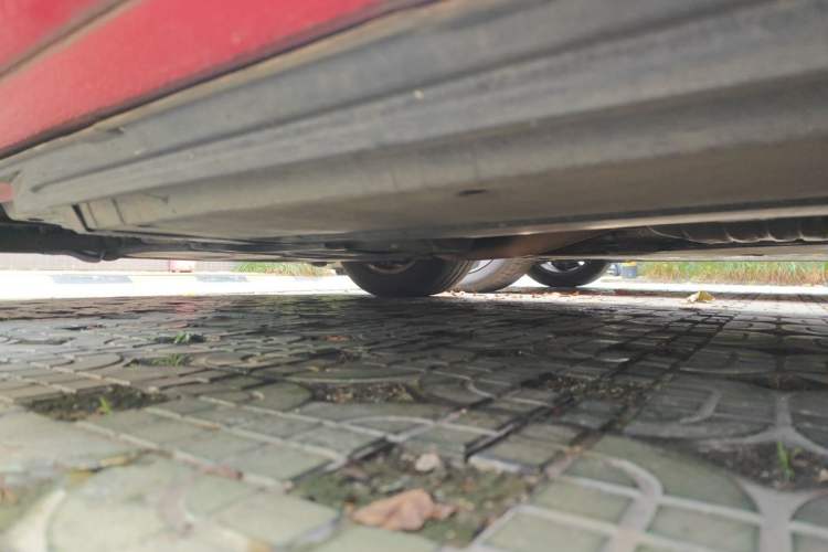 Used Audi A4L 2012 2.0 TFSI automatic standard version Chassis Front