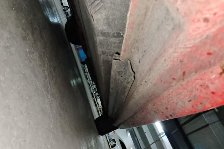 Used Audi A4L 2012 2.0 TFSI automatic Comfort trim level Chassis Front Left