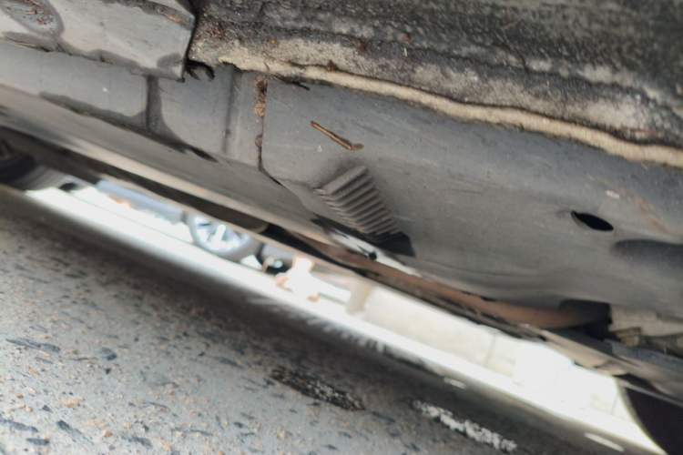 Used Audi A4L 2012 2.0 TFSI automatic Comfort trim level Chassis Front Right
