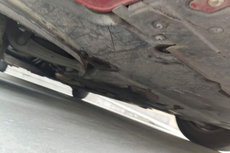 Used Audi A4L 2012 2.0 TFSI automatic Comfort trim level Chassis Front Right