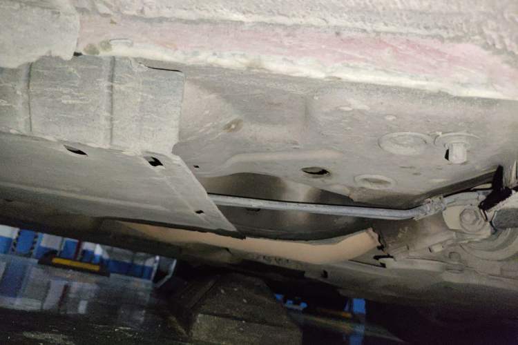 Used Audi A4L 2012 2.0 TFSI automatic Comfort trim level Chassis Front Right