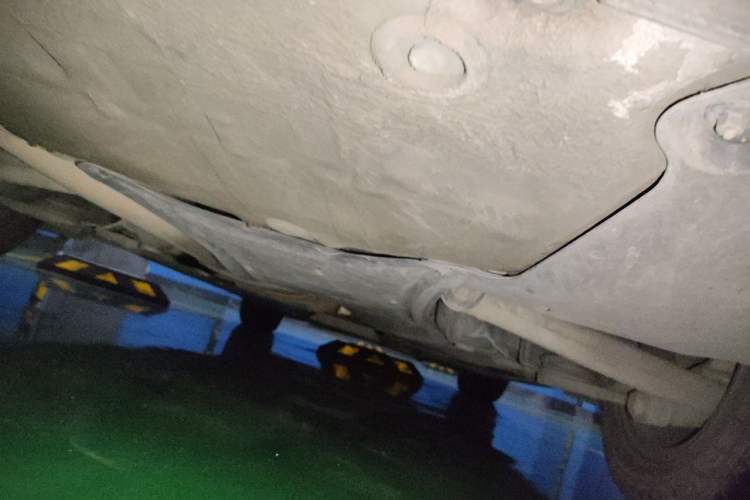 Used Audi A4L 2012 2.0 TFSI automatic Comfort trim level Chassis Rear