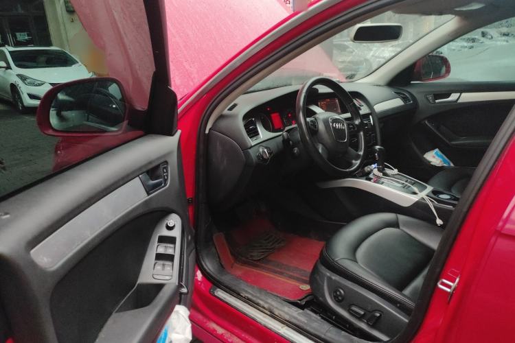 Used Audi A4L 2012 2.0 TFSI automatic standard version Driver Seat