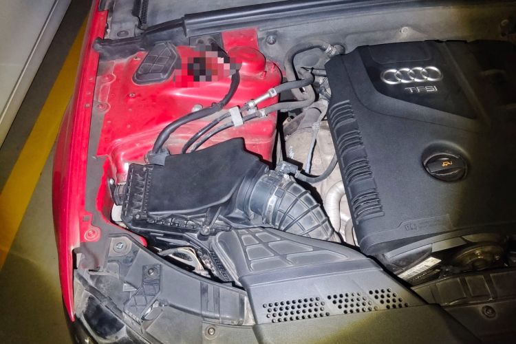 Used Audi A4L 2012 1.8 TFSI Automatic Comfort Model Engine Bay Right