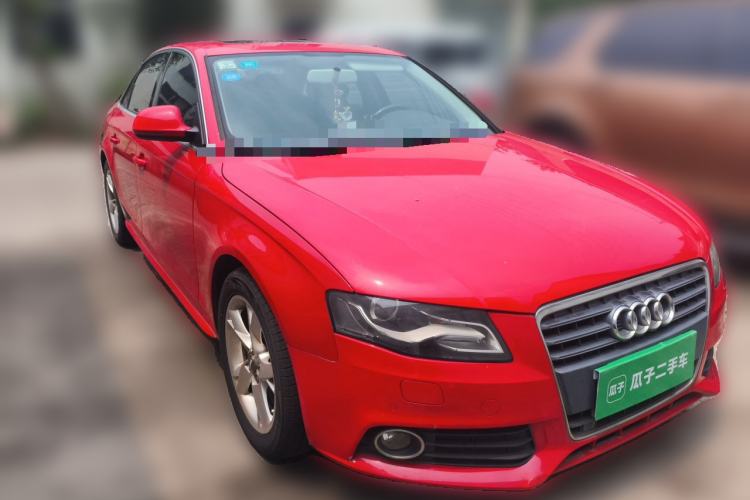 Used Audi A4L 2012 2.0 TFSI automatic standard version Front Right 45 Deg