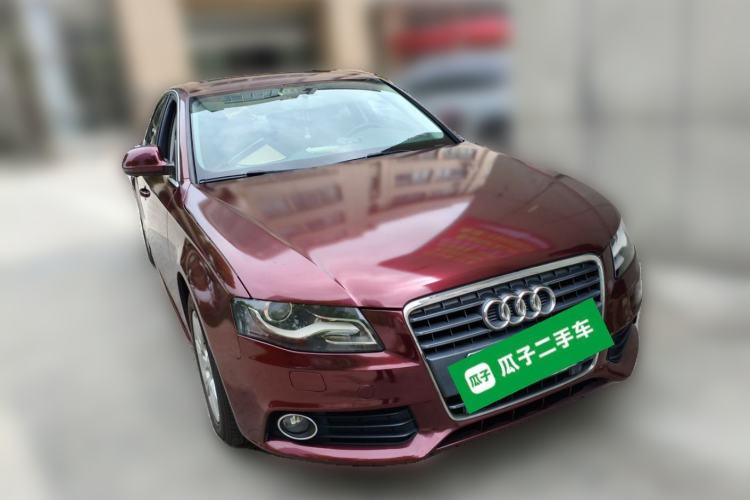 Used Audi A4L 2012 2.0 TFSI automatic Comfort trim level Front Right 45 Deg