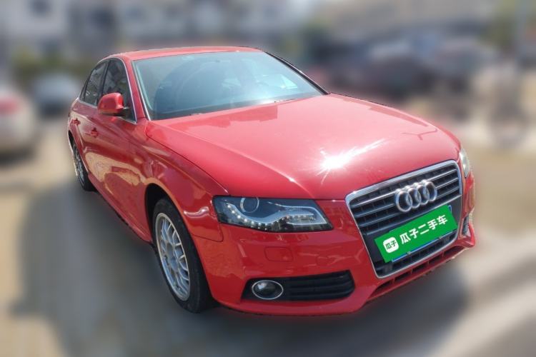 Used Audi A4L 2012 2.0 TFSI automatic Comfort trim level Front Right 45 Deg