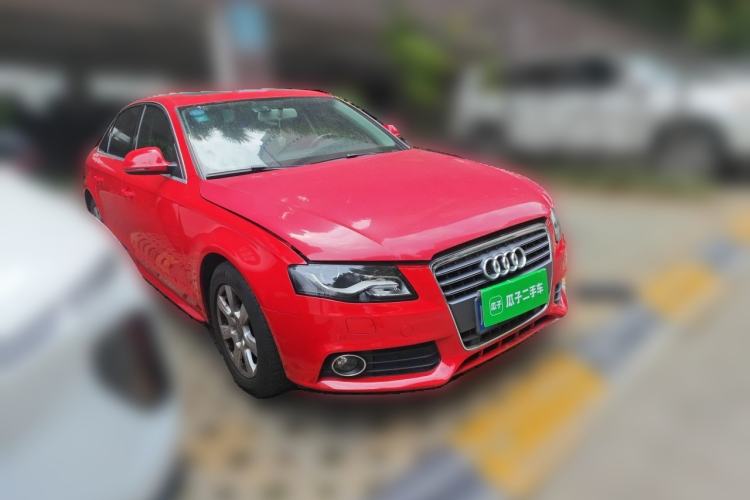Used Audi A4L 2012 2.0 TFSI automatic standard version Front Right 45 Deg