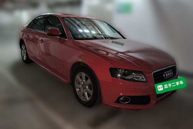 Used Audi A4L 2012 2.0 TFSI automatic standard version Front Right 45 Deg