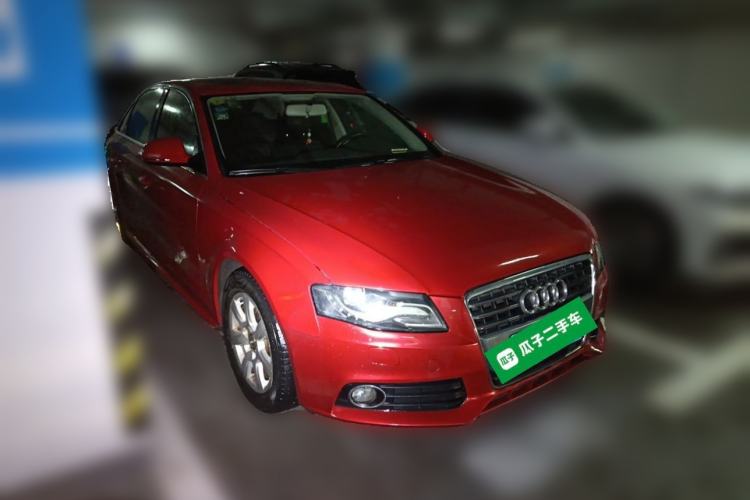Used Audi A4L 2012 2.0 TFSI automatic sporty version Front Right 45 Deg