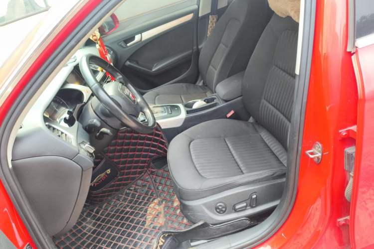 Used Audi A4L 2012 2.0 TFSI automatic standard version Left Front Seat
