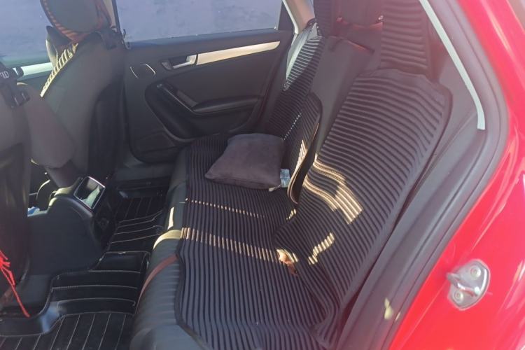 Used Audi A4L 2012 2.0 TFSI automatic standard version Left Rear Seat