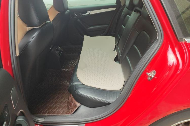 Used Audi A4L 2012 2.0 TFSI automatic standard version Left Rear Seat