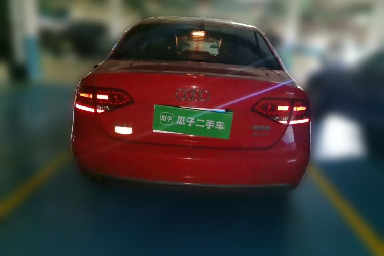 Used Audi A4L 2012 2.0 TFSI automatic Comfort trim level Rear
