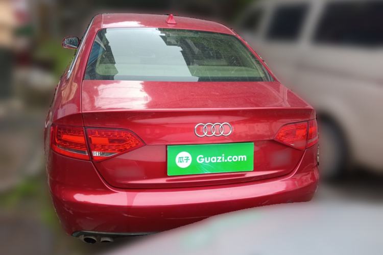 Used Audi A4L 2012 2.0 TFSI automatic Comfort trim level Rear