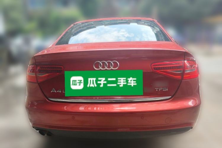 Used Audi A4L 2012 2.0 TFSI automatic Comfort trim level Rear