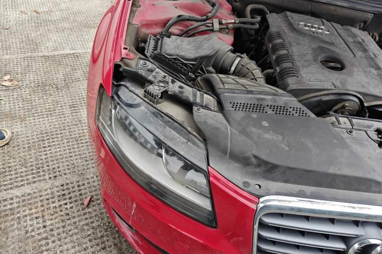 Used Audi A4L 2012 2.0 TFSI automatic standard version Right Front Headlight