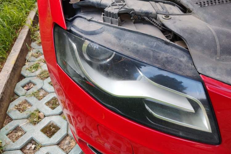 Used Audi A4L 2012 2.0 TFSI automatic sporty version Right Front Headlight