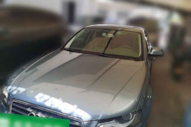 Used Audi A4L 2012 2.0 TFSI automatic Comfort trim level