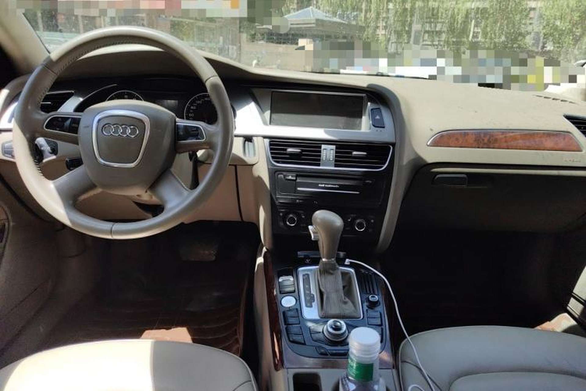 Used Audi A4L 2012 2.0 TFSI Automatic Technology Model Center Console