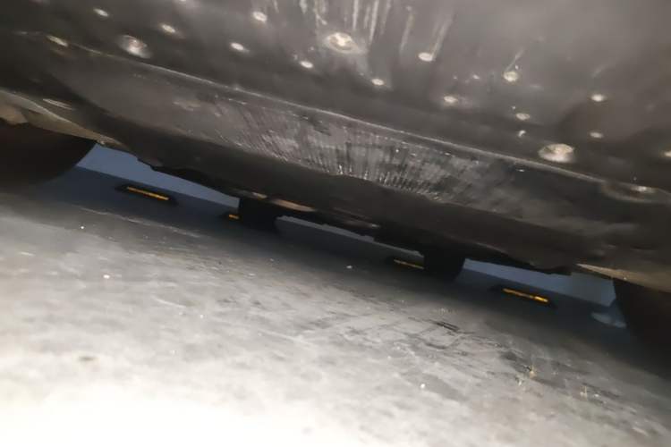 Used Audi A4L 2012 2.0 TFSI automatic standard version Chassis Front