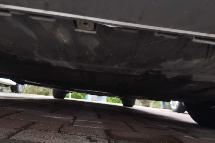 Used Audi A4L 2012 2.0 TFSI automatic standard version Chassis Front