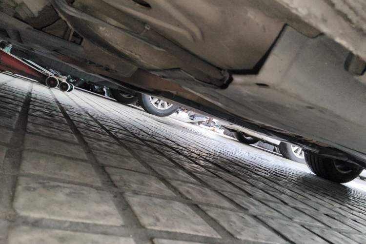 Used Audi A4L 2012 2.0 TFSI automatic Comfort trim level Chassis Front Left
