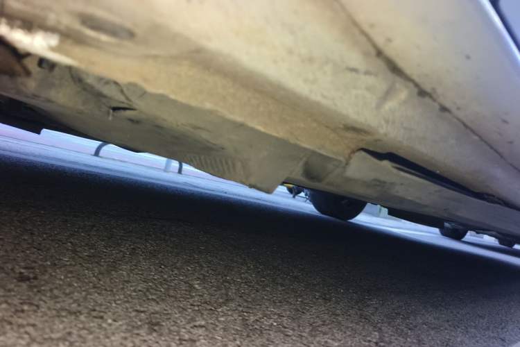 Used Audi A4L 2012 2.0 TFSI automatic Comfort trim level Chassis Front Left