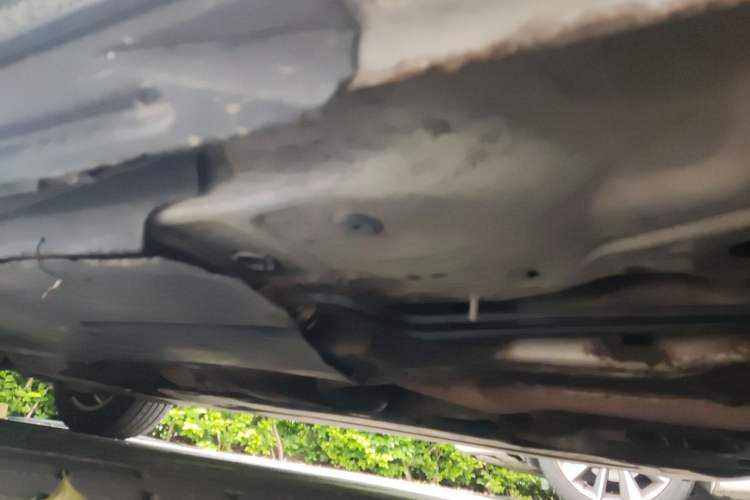 Used Audi A4L 2012 2.0 TFSI automatic Comfort trim level Chassis Front Right