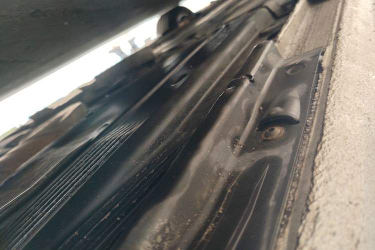 Used Audi A4L 2012 2.0 TFSI automatic Comfort trim level Chassis Rear Left