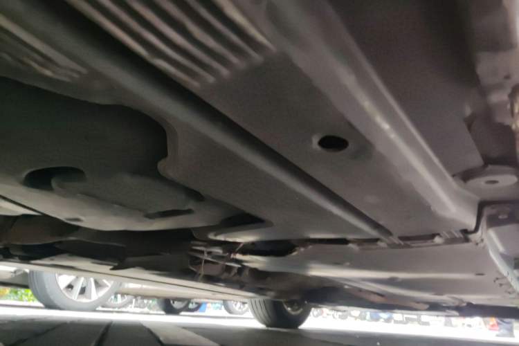 Used Audi A4L 2012 2.0 TFSI automatic Comfort trim level Chassis Rear Right