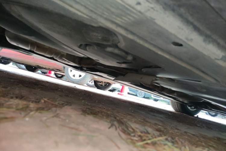Used Audi A4L 2012 2.0 TFSI automatic standard version Chassis Rear Right