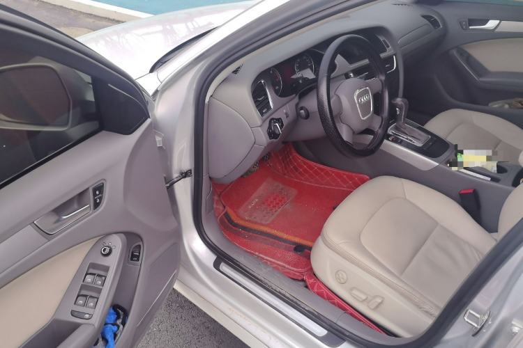 Used Audi A4L 2012 1.8 TFSI Automatic Comfort Model Driver Seat