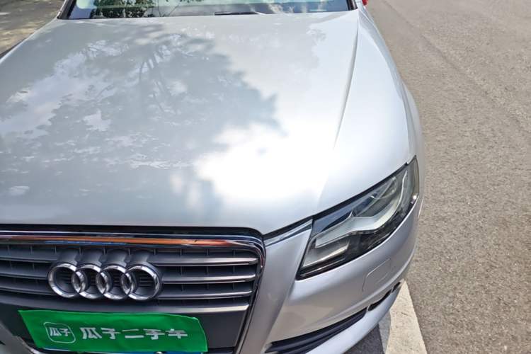 Used Audi A4L 2012 2.0 TFSI automatic sporty version Engine Bay Left