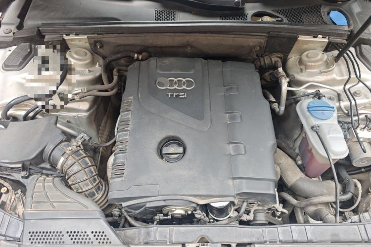 Used Audi A4L 2012 2.0 TFSI automatic Comfort trim level Engine Bay