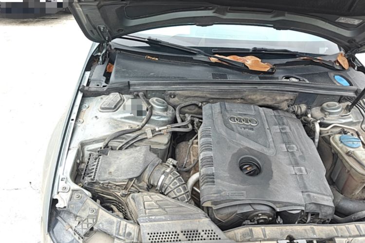 Used Audi A4L 2012 1.8 TFSI Automatic Comfort Model Engine Bay Right