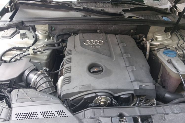 Used Audi A4L 2012 2.0 TFSI automatic Comfort trim level Engine Bay