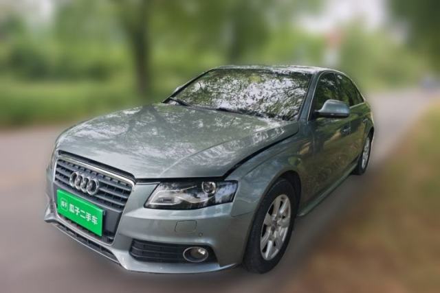 Used Audi A4L 2012 2.0 TFSI automatic Comfort trim level