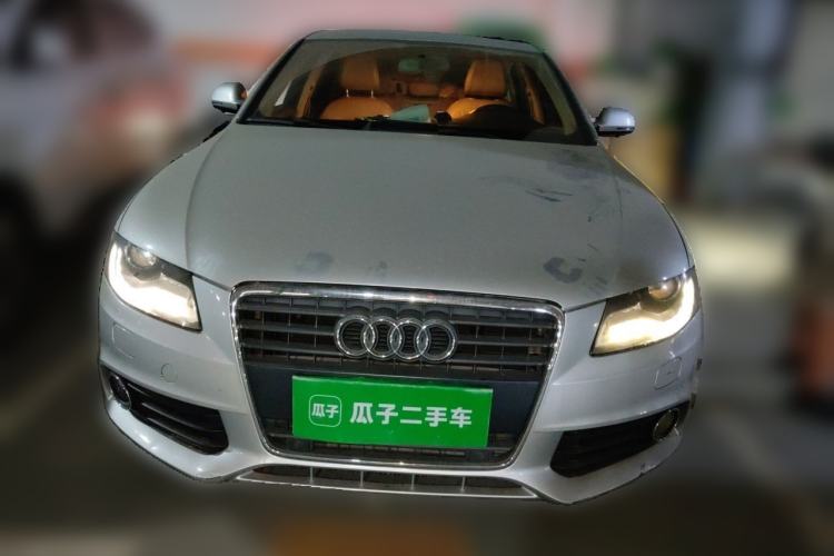 Used Audi A4L 2012 2.0 TFSI automatic Comfort trim level Front
