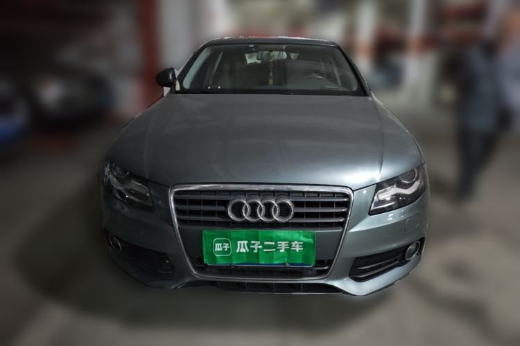 Used Audi A4L 2012 2.0 TFSI automatic Comfort trim level Front