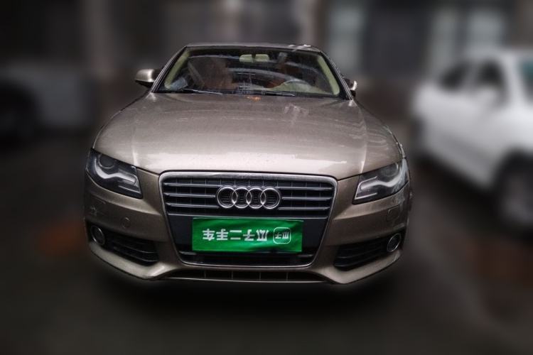 Used Audi A4L 2012 2.0 TFSI automatic Comfort trim level Front