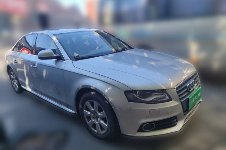 Used Audi A4L 2012 2.0 TFSI automatic Comfort trim level Front Right 45 Deg