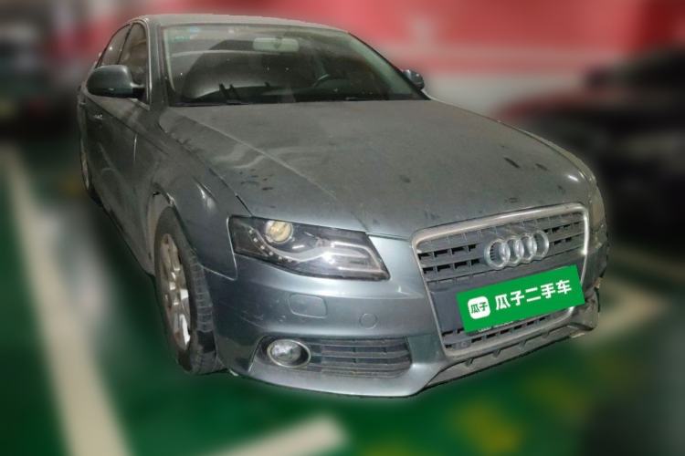 Used Audi A4L 2012 2.0 TFSI automatic standard version Front Right 45 Deg