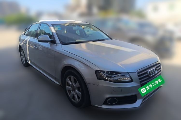 Used Audi A4L 2012 2.0 TFSI automatic standard version Front Right 45 Deg