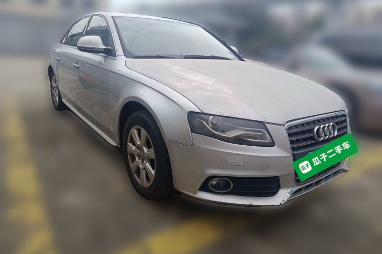 Used Audi A4L 2012 2.0 TFSI automatic standard version Front Right 45 Deg