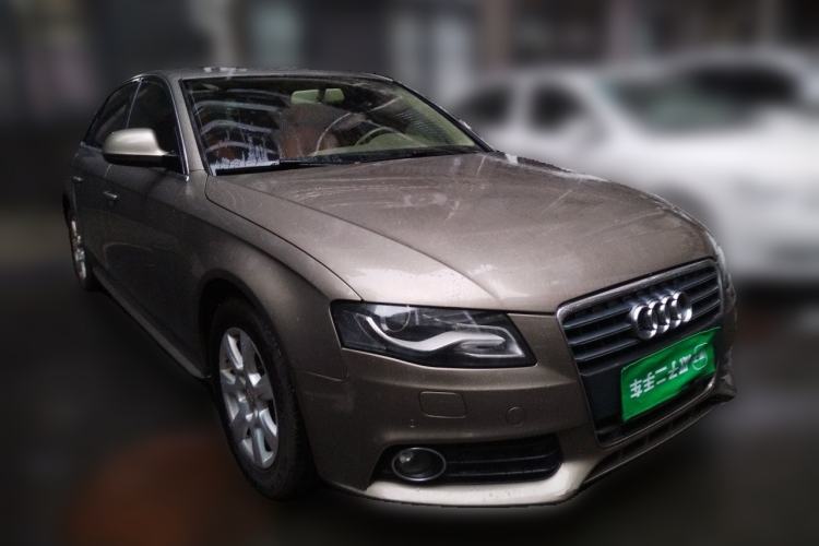 Used Audi A4L 2012 2.0 TFSI automatic Comfort trim level Front Right 45 Deg