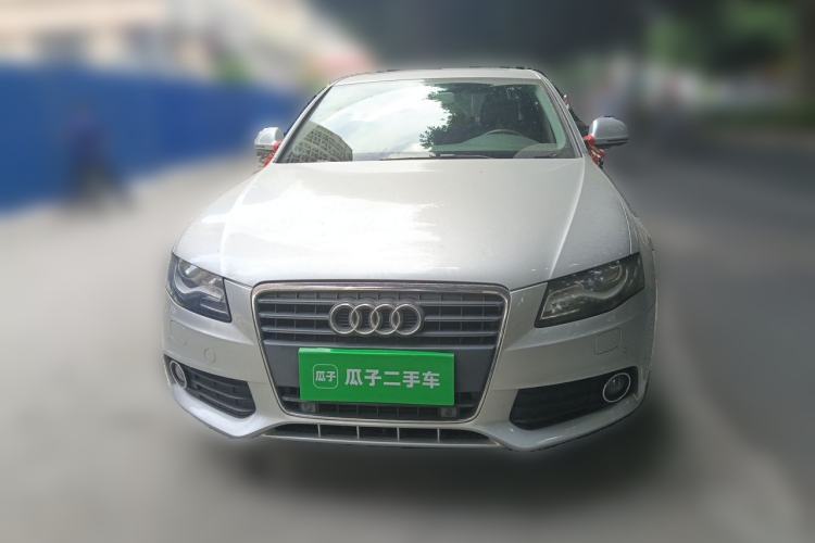 Used Audi A4L 2012 2.0 TFSI automatic Comfort trim level Front
